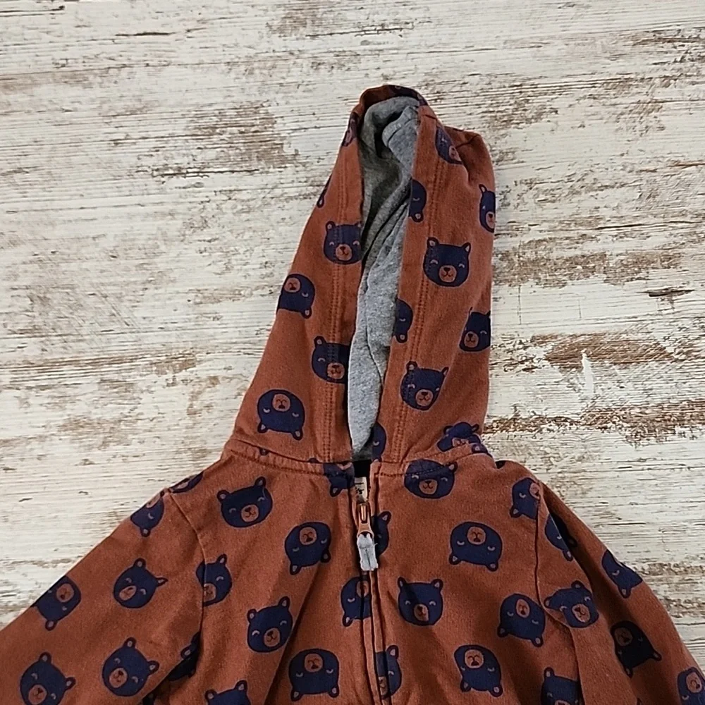Boys Carter's hoodie size 24 months.